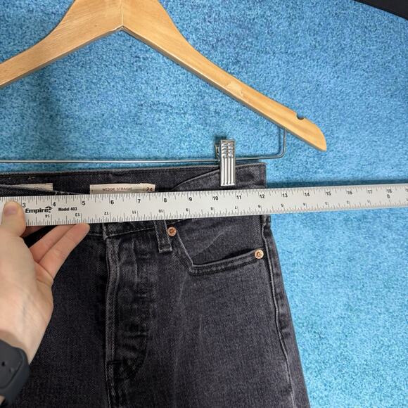 Levi's Premium Wedgie Jeans Womens 24 Button Fly Gray High Rise Denim Raw Hem - Picture 5 of 16